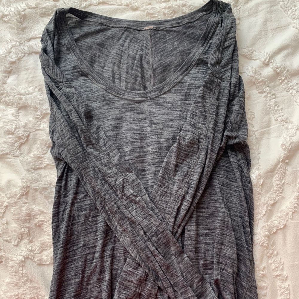 Lululemon comfy long sleeve tee